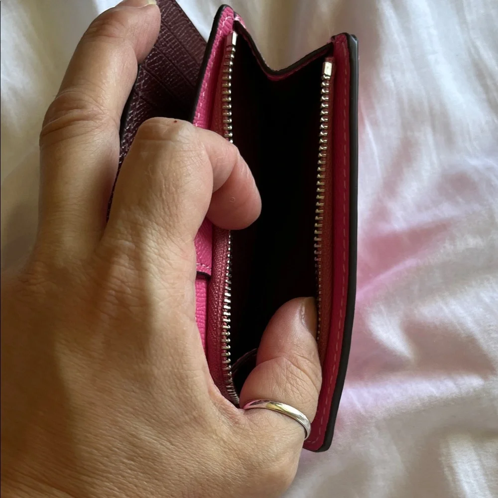 Coach Corner Zip Wallet - Picture 4 of 4